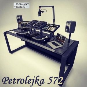 Petrolejka 572