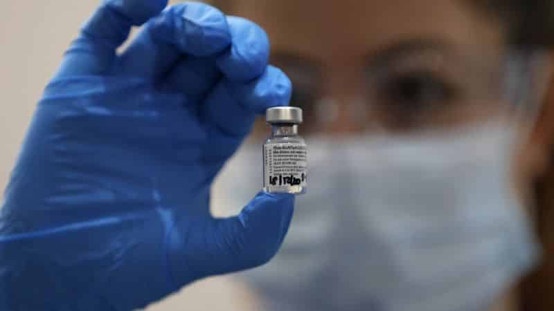 Koronavírus: Izrael hlási pokles účinnosti vakcíny Pfizer po rozšírení delta variantu. 8