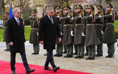 Fico pricestoval do Česka. Mal som na jazyku otázku o jeho postoji k médiám a polícii, povedal šéf Senátu Vystrčil.